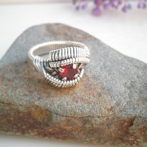 Genuine 1ct Round Cut Garnet Gemstone Sterling Silver Ring Size 6